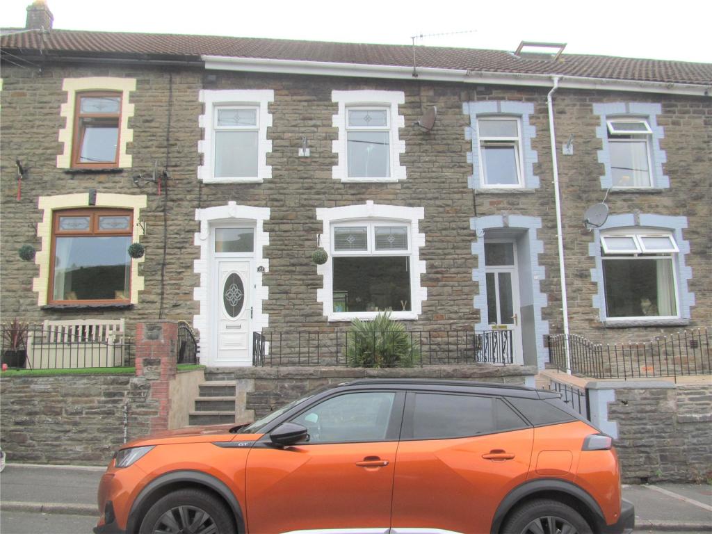 💖💖💖💖💖💖💖💖IDEAL FOR THE FIRST TIME BUYER     ***

*    THREE BEDROOMED MID TERRACED HOUSE,
*    FORECOURT APPROACH, GARDEN TO REAR
*    LOUNGE, MODERN FITTED KITCHEN, BATHROOM 💖💖💖💖💖💖💖💖

zcu.io/a9zk
