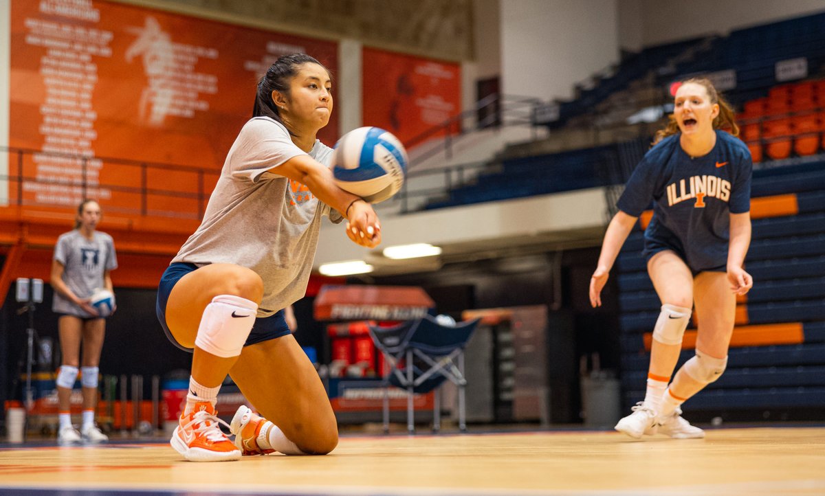 IlliniVBall's tweet photo. They can never say we didn't work hard enough.

#Illini | #HTTO https://t.co/uHto2xwTP1
