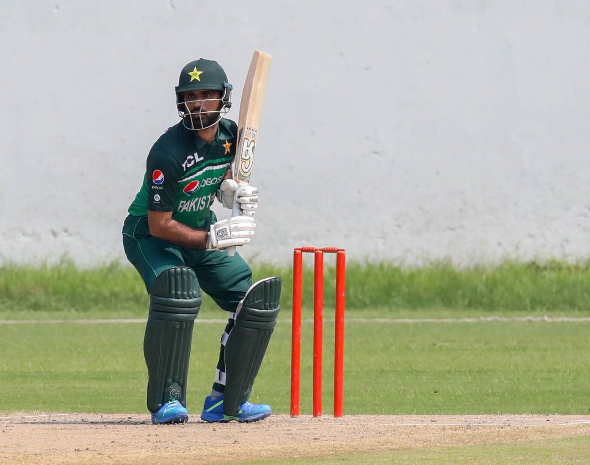 FakharZamanLive's tweet photo. In the zone. 🔥🏏 https://t.co/NFjt0155x4