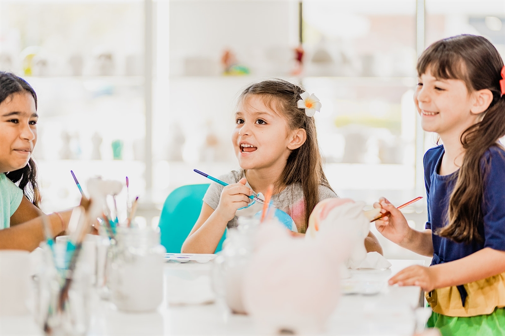 TheMoRW's tweet photo. Looking forward to receiving Bella Glasson and friends at @TheMoRW on Sunday 14 August. Bella is celebrating her 13th birthday in our #ceramicstudio. She will be painting plates and mugs with her friends in our #Paint-Your-Own-Pottery Party package.#OxHour
https://t.co/kCzgxVoM6s https://t.co/LQAgz8Pfp8