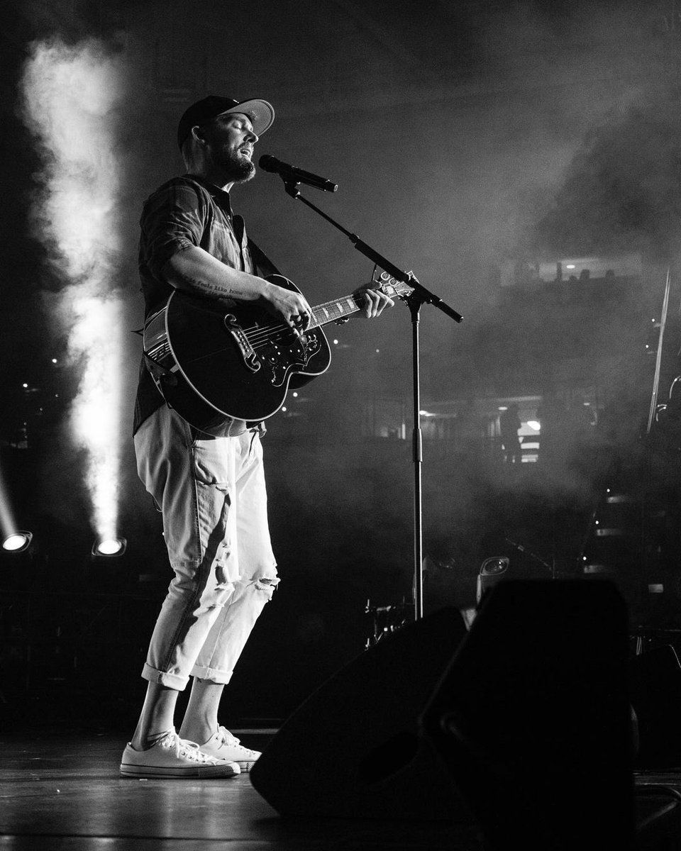 BrettYoungMusic's tweet photo. New tour date just added! #Memphis I can’t wait to see y’all August 20th Live At The Garden! Grab your tickets here: https://t.co/3MWFK3vx32 @liveatthegarden https://t.co/Nf3pxJ7NoQ