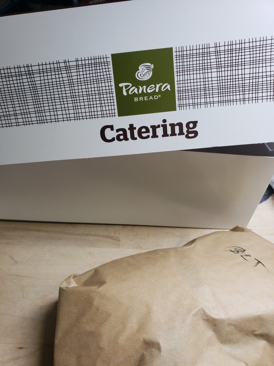 DelviraDees's tweet photo. I love you leftover Panera Catering
#panera #corpratescavanger https://t.co/FTG7DwJRFL