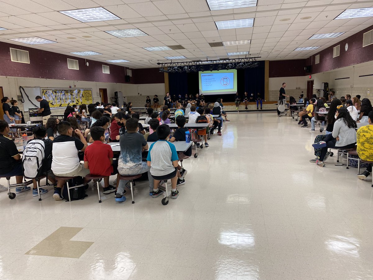 Poe Middle School tweet media