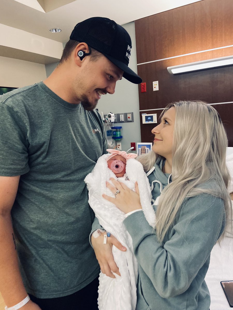 alaina dean tweet media