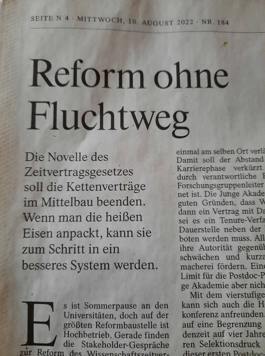 "Es ist kein ruhmreiches Alleinstellungsmerkmal, dass Deutschland ein weltweit einzigartiges Heer von rund 200 000 überwiegend befristet beschäftigten wissenschaftlichen Mitarbeitern unterhält" kritisch und konstruktiv, von Thomas Thiel heute in der FAZ <a href="/FAZ_NET/">Frankfurter Allgemeine gesamt</a> #IchbinHanna
