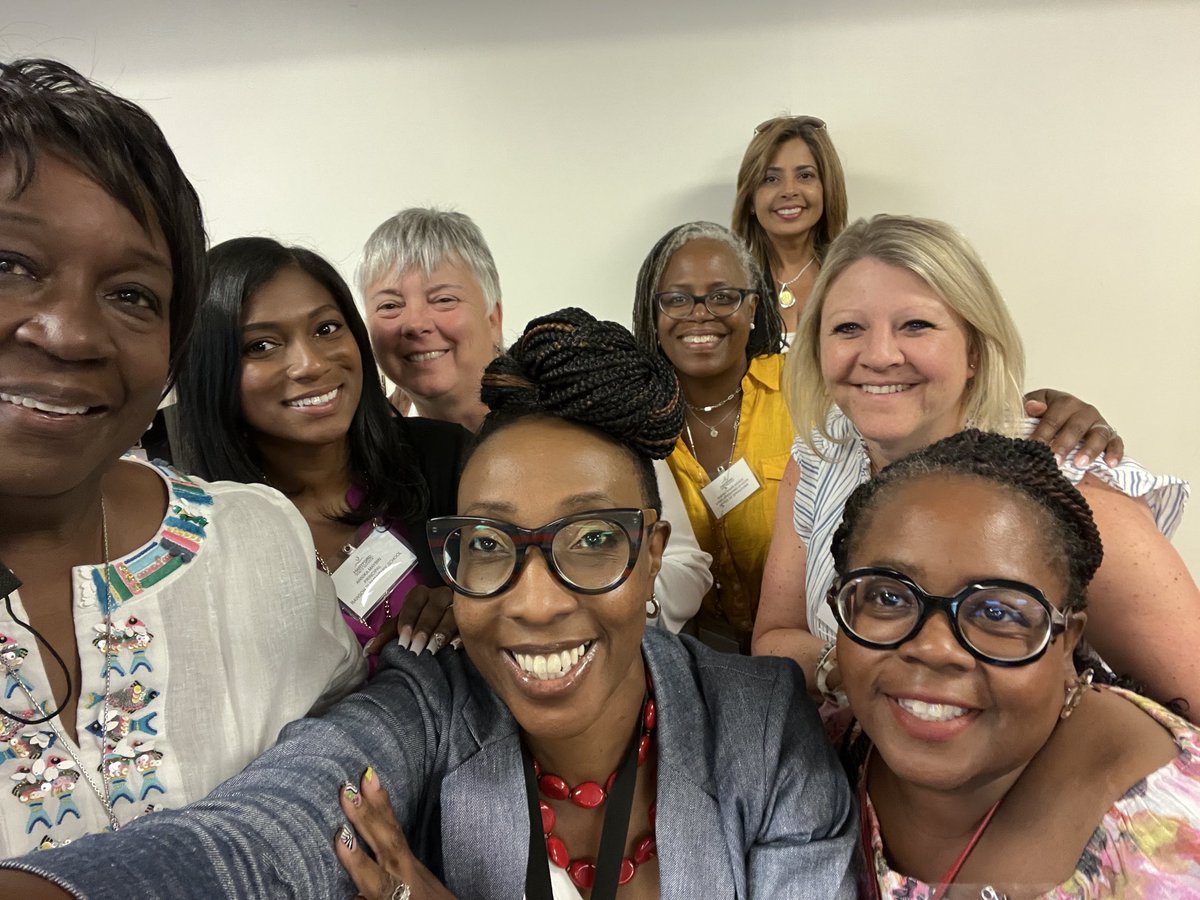 Back to school for Htfd administrators  #WeAreHPS  ⁦<a href="/Hartford_Public/">Hartford Public Schools</a>⁩ ⁦<a href="/HartfordSuper/">Dr. Andraé Townsel</a>⁩