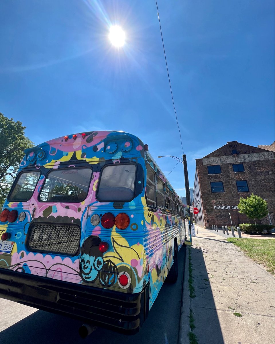 DetroitBus's tweet image. It’s another beautiful day to be alive. Doing another tour with the Michigan DNR to show our leaders the majesty of Belle Isle. It’s an honor to do this work together. 🙌