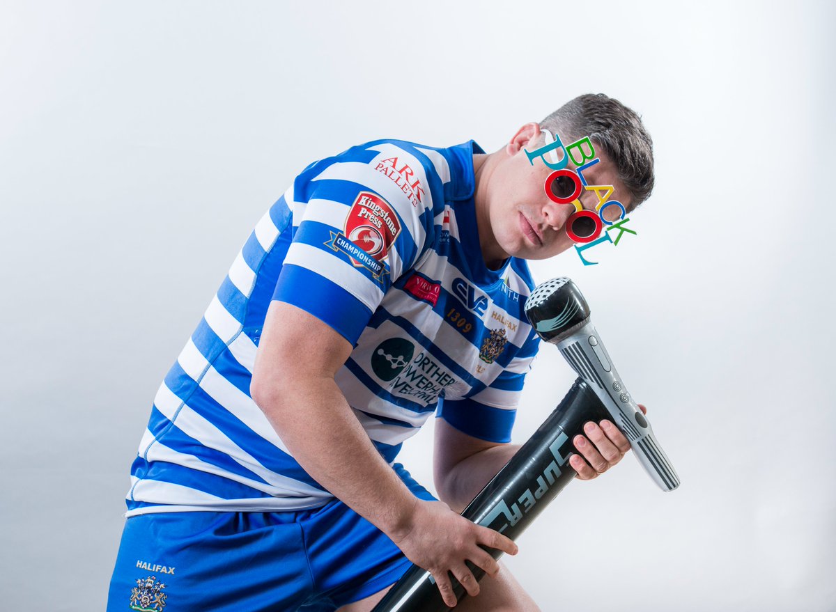 CONGRATULATIONS MUZZA on a brilliant career 🔵⚪️🐾 

8 years of fantastic service for the club and a lifetime of memories along the way. Good luck in your retirement <a href="/scottmurrell85/">Scott Murrell</a> 

#MoreThanAGame #CaptainFantastic