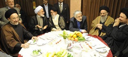 hosseinkhani_'s tweet photo. آقای میر حسین موسوی:
دربهار عربی و انقلابهای رنگی که توسط استکبار در کشورها طرح و اجرا ��د؛ شما خواسته یا ناخواسته مجری تصمیمات پلید میزایران با نماد سبزشدید

دردنیای زور وتحریم‌های ظالمانه قلدران بر علیه ملت ایران، مهمترین کار، تاکید بر وفاق ملی است نه کوبیدن برطبل فتنه و اختلاف https://t.co/HjtNYid9lv