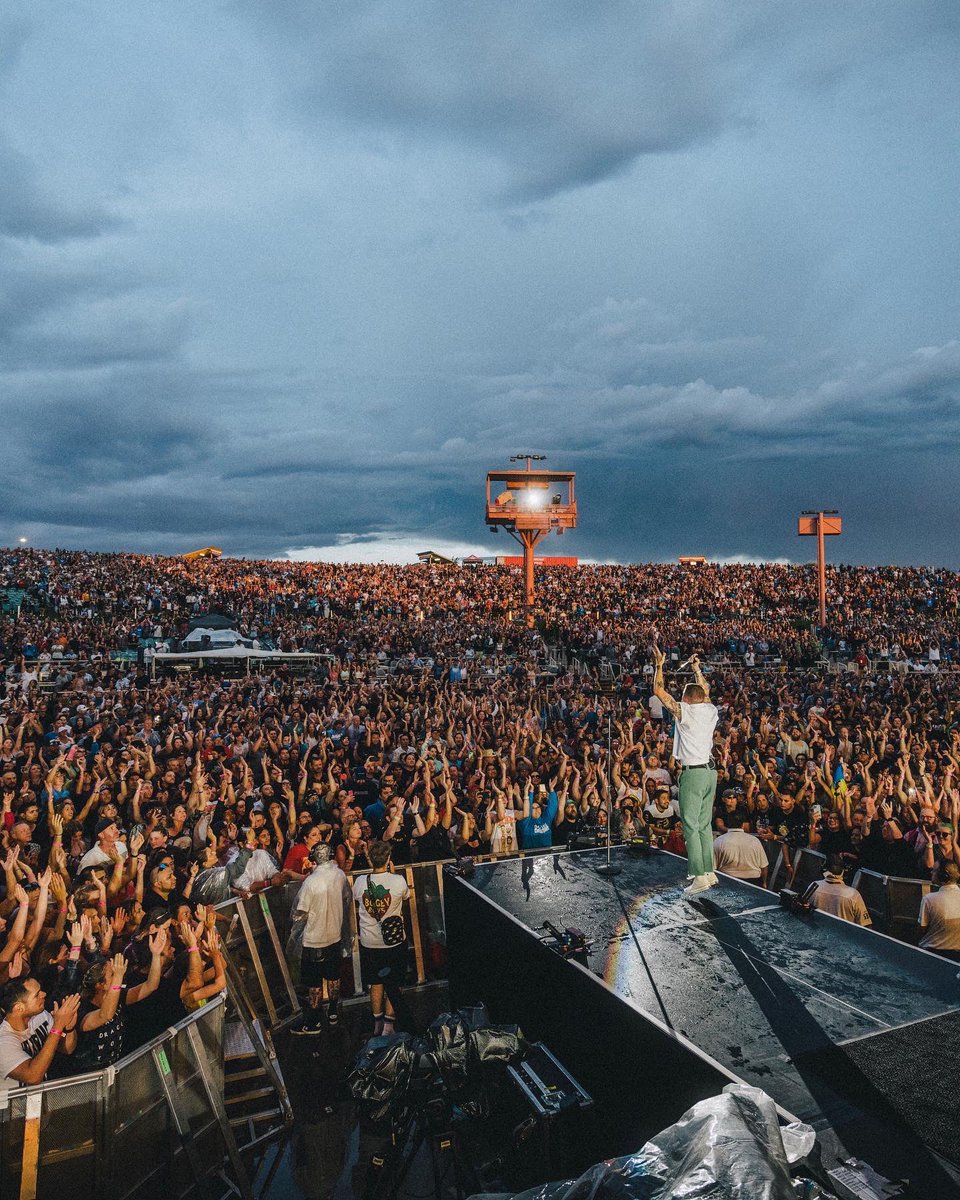 macklemore's tweet photo. https://t.co/WLDd4mKACP