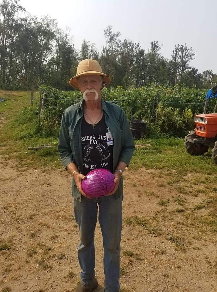 LINCSocietyBC's tweet photo. On Prison Justice Day,  I post my pictures of Glen and Roni in Millhaven (circa 1980) Chico with his fish at Williamhead (circa 1988) &amp; Glen with his PJD t-shirt on Prison Justice Day at Emma's Acres (circa 2018.) Both Roni and Glen have passed on (1991 and 2019) Chico got out https://t.co/iIX9wPoEkz