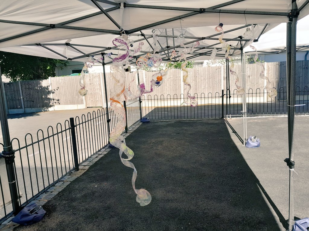 angels_club19's tweet photo. Thank you @SupplementaryEd for a beautiful art&craft session.
#haff2022 #soff2022 #angelsbreakafterschoolclub #art&craft #art #funactivities https://t.co/SBa0yX8QTT