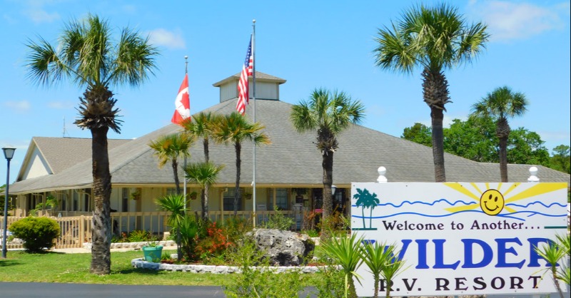 GoodSam's tweet photo. Last chance! The 𝘚𝘶𝘮𝘮𝘦𝘳 𝘚𝘱𝘦𝘤𝘪𝘢𝘭 at Wilder RV Resorts ends September 30, 2022. Only $179.99/week (7 days &amp; 6 nights), including electricity, at all Florida and Texas Resorts. #GoodSamMemberAppreciation