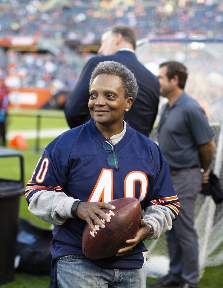 Lionel “Catfish” Stephenson, a crowd favorite who played DB for the Bears from 1981-1987, was inducted into their Ring of Honor today (Associated Press)