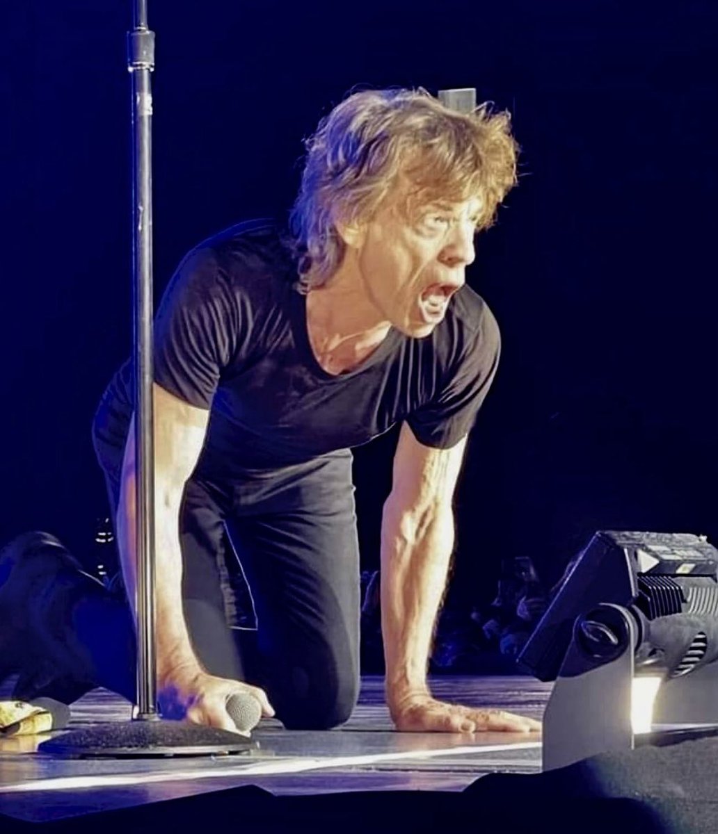 denajag's tweet image. He’s happening !! #almost80 🎼🎼🎼 @MickJagger