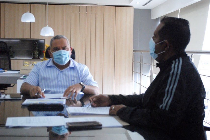 #10Ago Me reuní con Jesús Ereú, responsable de Servicio Desconcentrado de Instalaciones de Fútbol del estado Lara. Revisamos el trabajo que se está realizando en el mantenimiento de los espacios deportivos y lo que nos queda por ejecutar en el 2022.