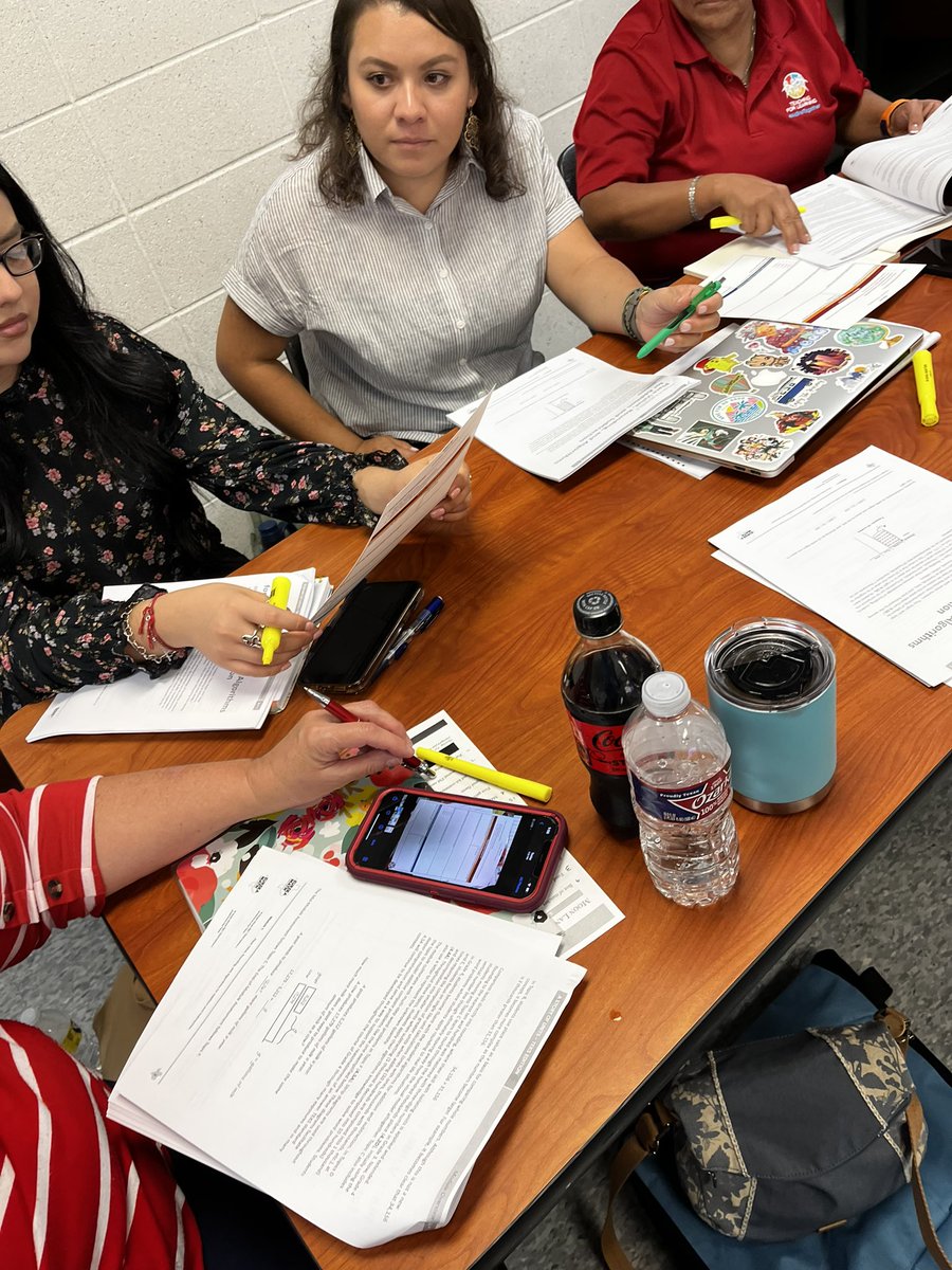 roopasan's tweet photo. 4th grade math teachers are unpacking Module 1 . Getting ready to support and ensure student growth. @SandraDoria11 @MathBrains #AldineMath #Teach4learning @jckeyser1213 https://t.co/0DNLiiIAu0