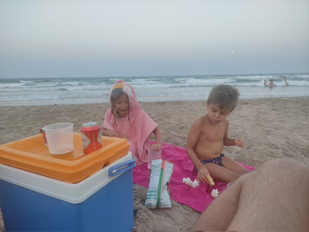 A veces, con muy poco, se puede ser feliz... Bueno, con comida es más fácil todo.