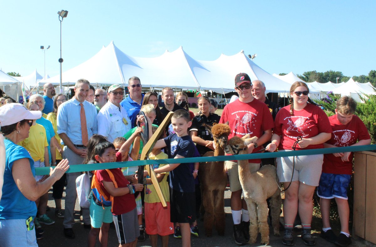 SomersetCntyNJ's tweet photo. We are having a blast today at the 4H fair, and so will you! Don't miss out on all the fun, come experience the magic of the 4H.🍀✨ https://t.co/F8XiHnsJBQ