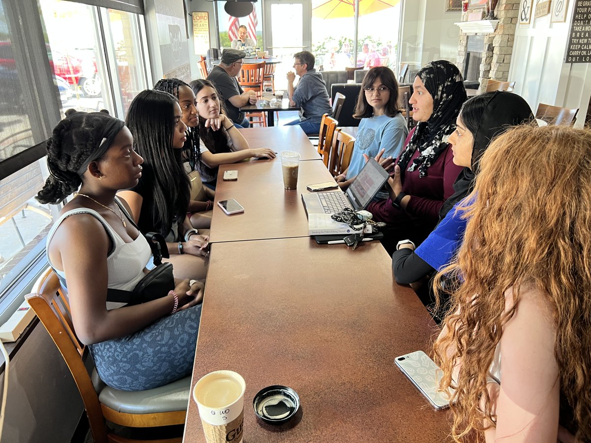 girlsunitedlsw's tweet photo. First meeting of the 2022-2023 school year!!! So excited to meet potential new members at #ClubRush on #freshman transition day @lswhstitans on Friday, August 19th. https://t.co/Q4FB5osZaS