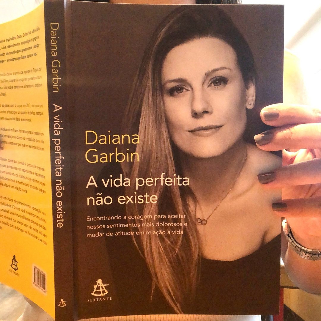 sextante's tweet photo. Bom dia 💛

"Precisamos aprender a trocar a culpa pela coragem e a responsabilidade."

Daiana Garbin
A vida perfeita não existe https://t.co/tkSKxRNiAJ