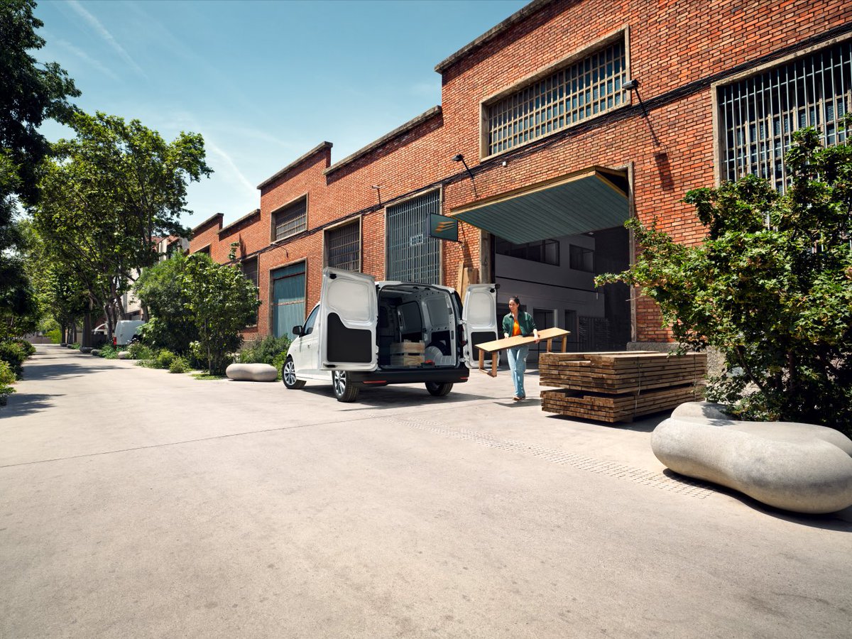 Whether loading cargo, squeezing into tight spaces or taking on longer trips, fall in love with the Caddy Cargo. Volkswagenvans.ie/caddy