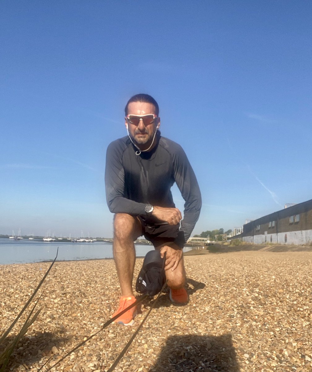 DrJMughal's tweet photo. Hot & dry #morningrun
#recoveryrun
#gentlepace
π π₯΅
10.51km
845 calories
#SouthEndonSea
#ChalkwellBeachPier https://t.co/Xmq97kuiNN