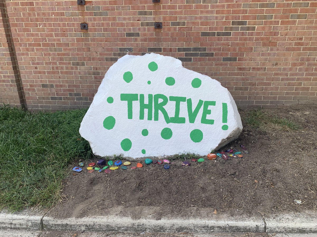 KeyCtrSchool's tweet photo. When the AP says ‘I’ll do the rock’, she does it when it’s SO HOT & maybe about to rain buckets later- but she does it! #committothework #thrivingtogether Trust- Happiness-Relationships-Responsibility-Innovation-Value-Equity - Thx @egkaltenmarkAP ! @fcpsnews https://t.co/TezNxuwqcz