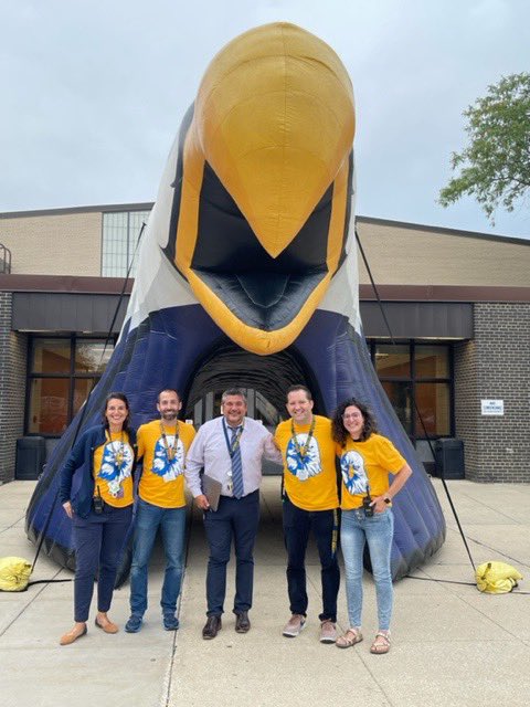JLC_Education's tweet photo. Welcome to all of our New Teachers and Staff, it’s been a great start! #leydenpride https://t.co/Wm7NL9V9M6