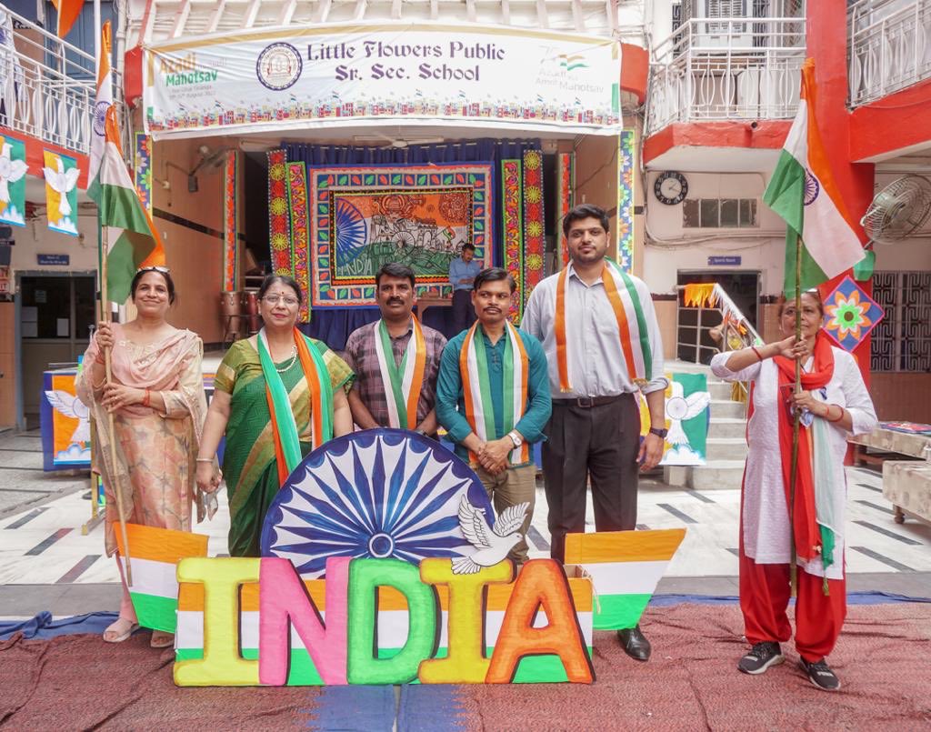 Har Ghar Tiranga : ⁦<a href="/YASMinistry/">YAS Ministry</a>⁩⁦⁦<a href="/ianuragthakur/">Anurag Thakur</a>⁩ ⁦<a href="/PMOIndia/">PMO India</a>⁩⁦<a href="/_NSSIndia/">NSS India</a>⁩