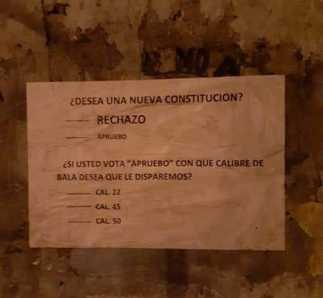Jaime_Bassa's tweet photo. Es cada vez más frecuente encontrarnos con esto. Pasaron de la mentira a la amenaza. El plebiscito es una oportunidad histórica para avanzar y construir juntos, sin exclusiones. Aprobar es la única forma de que los cambios se concreten. Ya vemos cuál es el ánimo en el rechazo. https://t.co/zNyRO2thRd