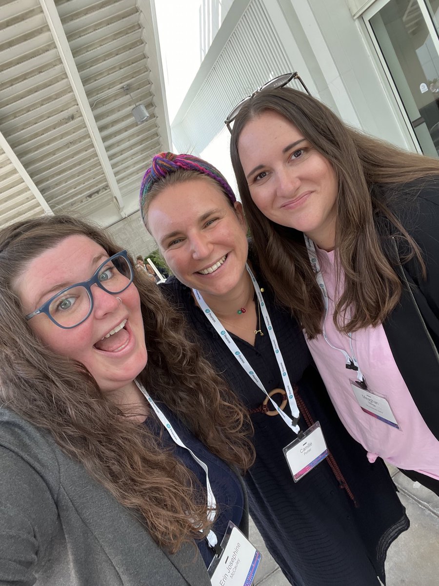 mingome's tweet image. Aside from the mess detailed elsewhere, #ASA2022 @ASAnews was such a good reset. I haven’t laughed, loved, or learned harder in a minute. Grateful for existing community and for its expansion. #SocAF

My highlight reel…

Reuniting with some of the ithaca day ones+*