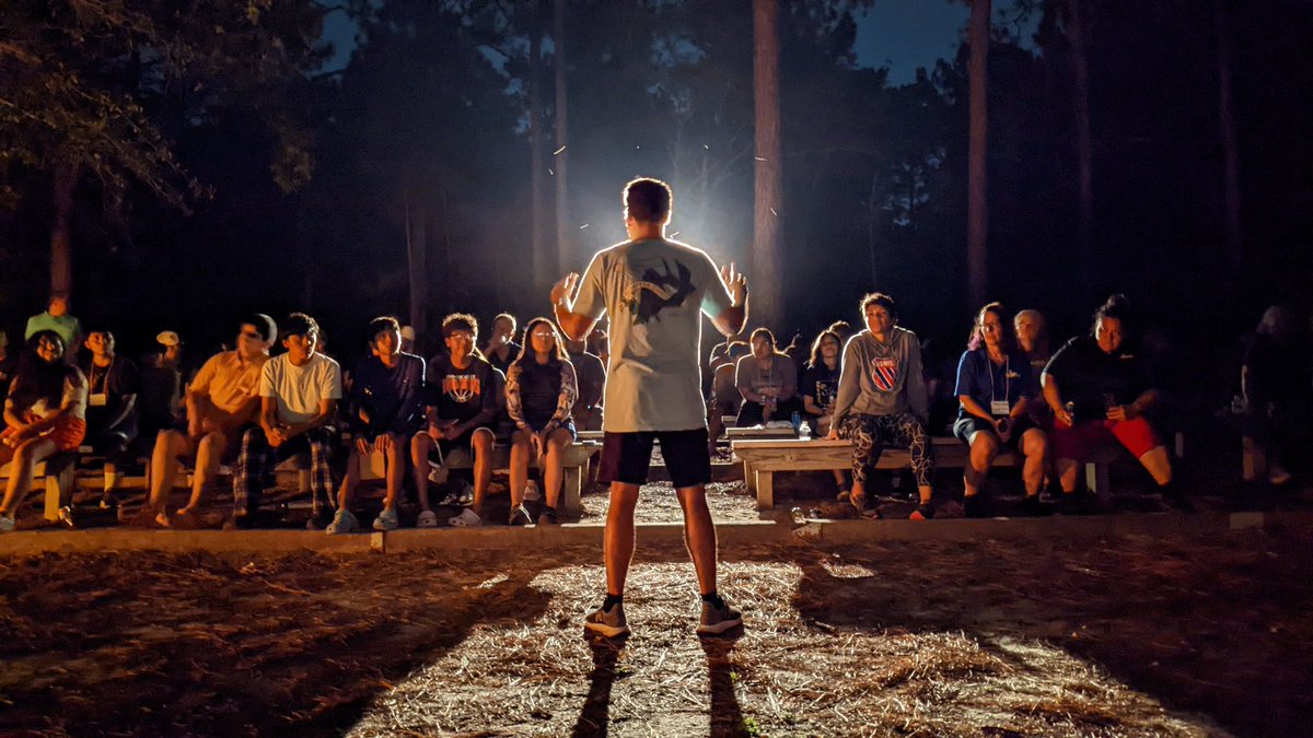 tricia_townsend's tweet image. Continuing the energy at the @NCDPI_OFP Migrant Education High School Retreat with @GabeSalazar  #inspirationbythefire #TitleIPartC #MEP @ncpublicschools