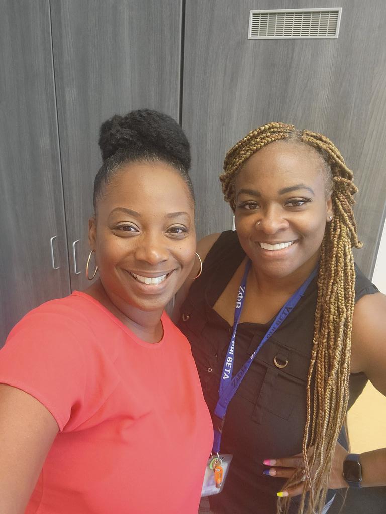 Andrea Burrell tweet media