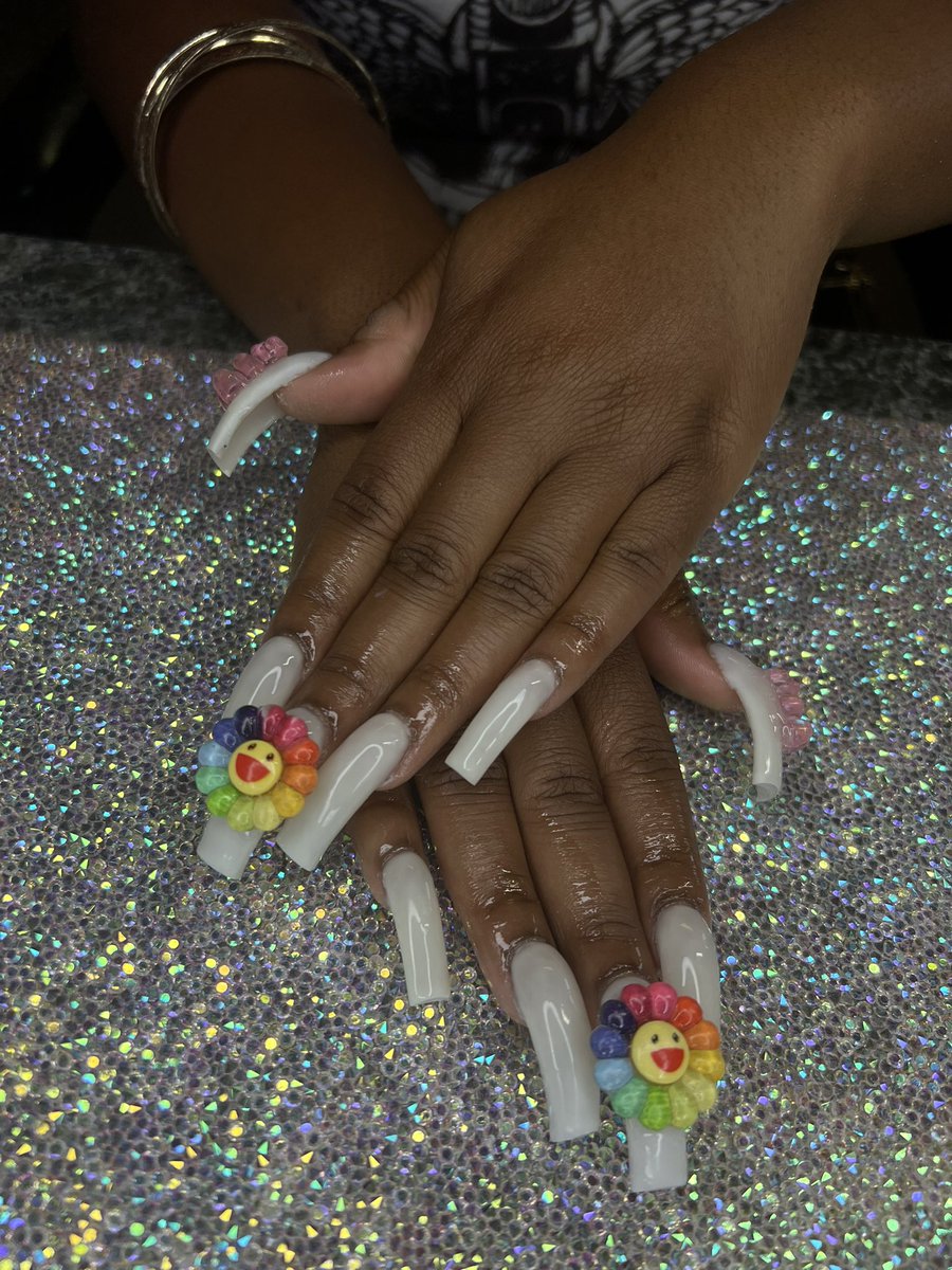 Shordewho's tweet photo. If anyone is looking for a nail tech on ECU campus message me to book a dayπ₯°β¨ Iβm available this month
β’
I specialize in acrylic sets and acrylic toes
Booking site: https://t.co/o5kdD1ptJm
β’
Instagram : @ POPPINXTENSIONS
#ecu #ecustudents #ecunailtech #greenvillencnails https://t.co/bRJX8l2GL0