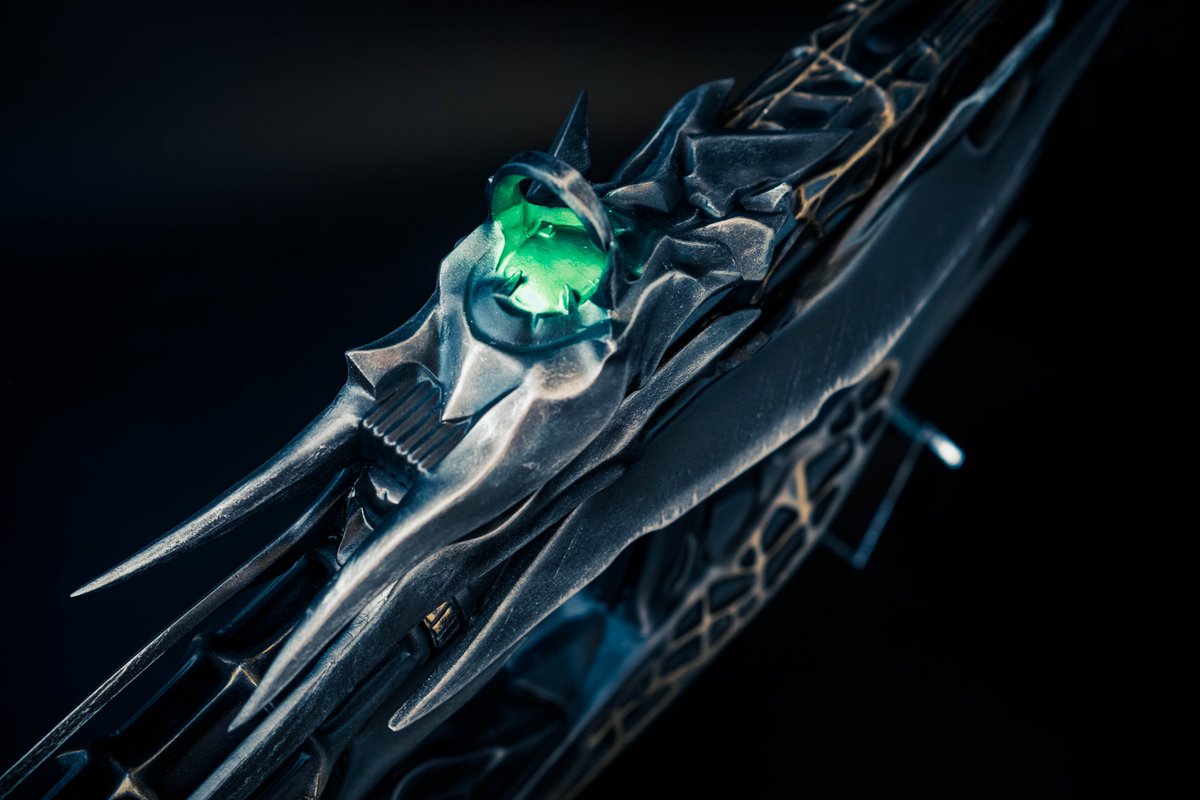 metaguns's tweet photo. Today is a good day to show you another gun, I'll tell you, it was not easy, I spent a lot of time, but I did it! Super cool gun, many parts, dangerous :)) 6 pieces for pre-order
#destiny #destiny2 #cosplay #Destiny2Art #DestinyTheGame 
https://t.co/RoTrAcn1id https://t.co/OxgwvNme8A
