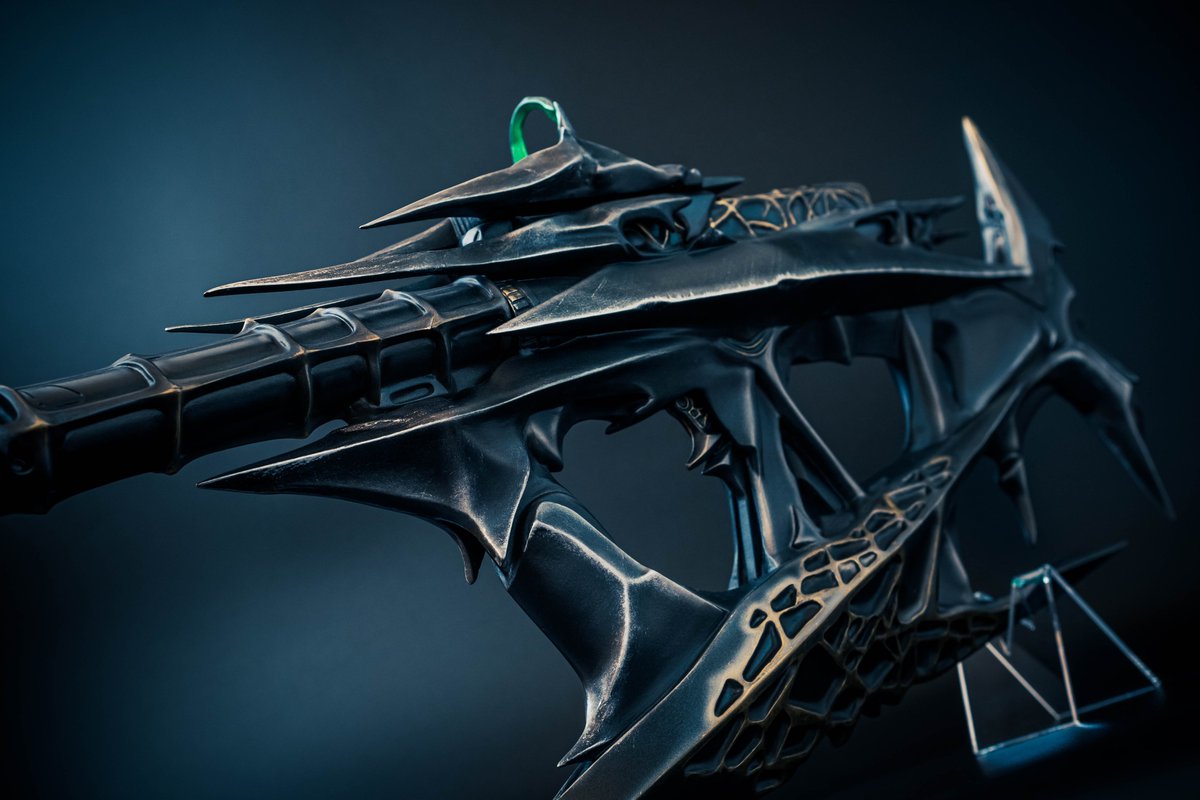 metaguns's tweet photo. Today is a good day to show you another gun, I'll tell you, it was not easy, I spent a lot of time, but I did it! Super cool gun, many parts, dangerous :)) 6 pieces for pre-order
#destiny #destiny2 #cosplay #Destiny2Art #DestinyTheGame 
https://t.co/RoTrAcn1id https://t.co/OxgwvNme8A