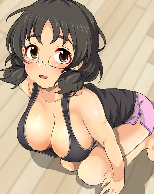 夏の風香ちゃん
お部屋で無防備くつろぎスタイル 