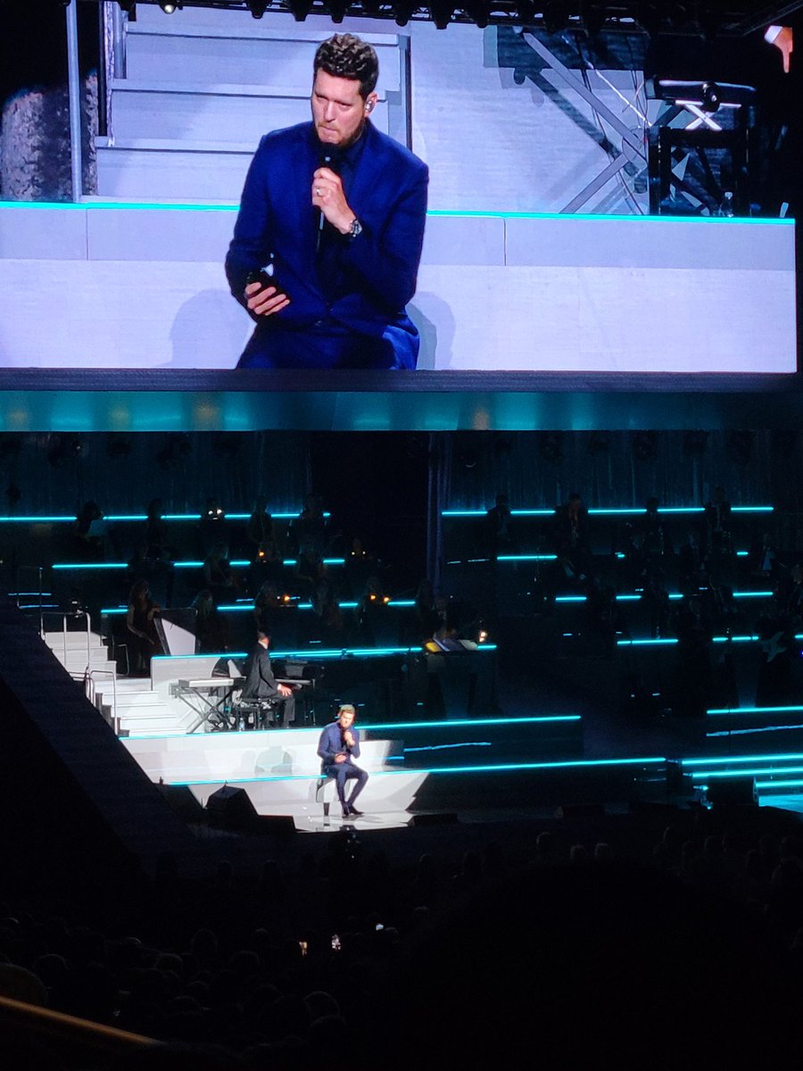 stephpmorehead's tweet photo. Thank you @MichaelBuble for everything! Especially the tender moments! https://t.co/F5zCMSeVfY