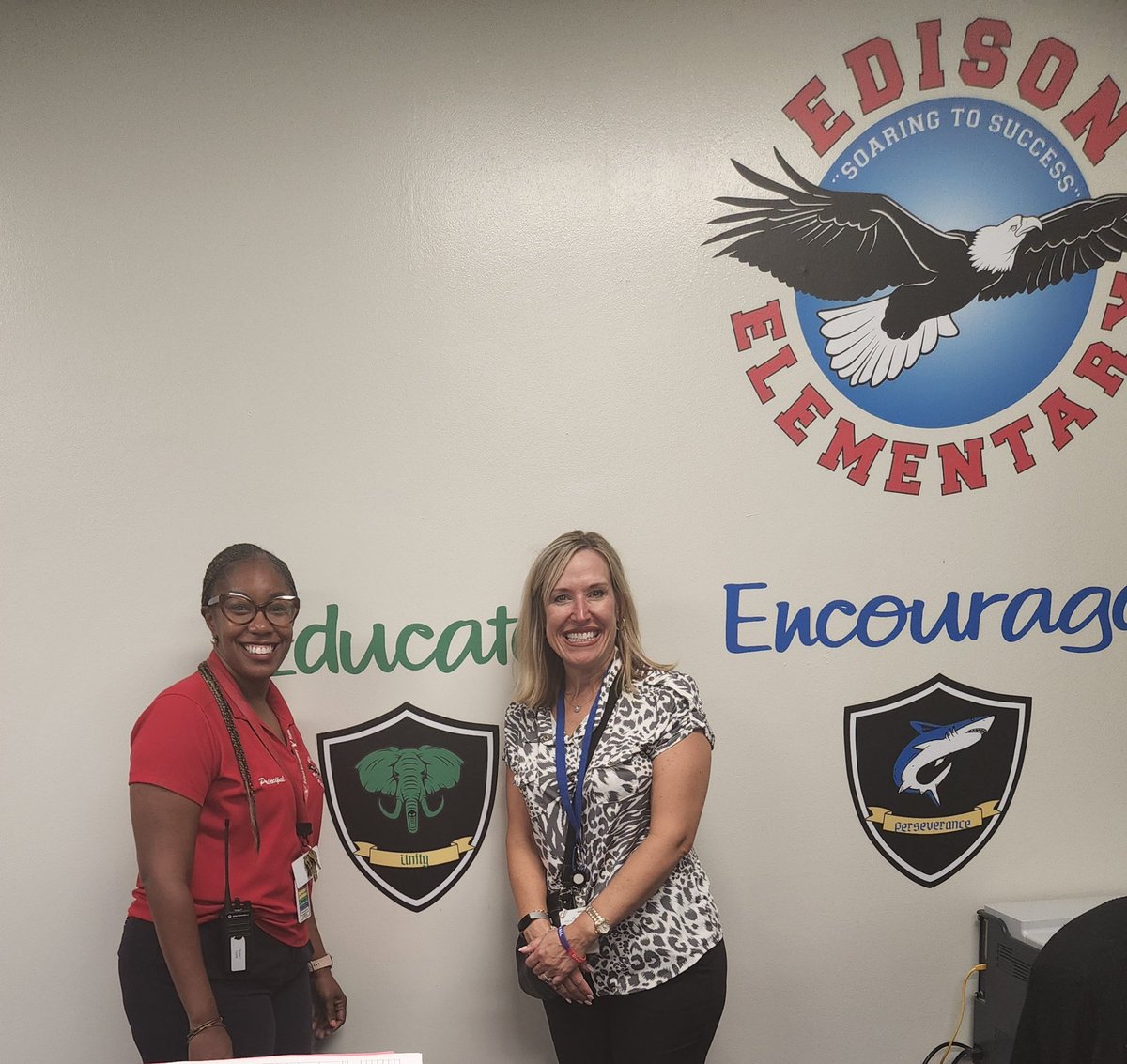 Fantastic first way to kick off this 22-23 school year! Thank you Dr. Marie Whelan for helping today 🦅 #EdisonPride <a href="/HillsboroughSch/">Hillsborough Schools</a>
