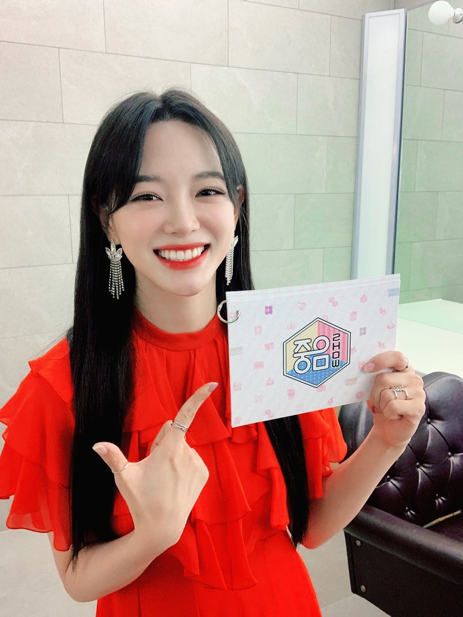 DIDISTXR_'s tweet photo. ㅤ❀. ⠀⠀⠀ 𝐃𝐈𝐓𝐓𝐎 ⠀⠀⠀ ♥︎' ⠀⠀⠀ 𝐄𝐕𝐄𝐍𝐓𝐒 ⠀⠀⠀ : ⠀⠀#秘密ー𝙶arden.

Finally está aquí el #𝑓airy𔘓𝚍ebut y como no podía ser menos me fui directa y a toda velocidad a disfrutar de su show, ¡te deseo todo lo mejor, te irá increíble! https://t.co/4Jk8vlGHY5