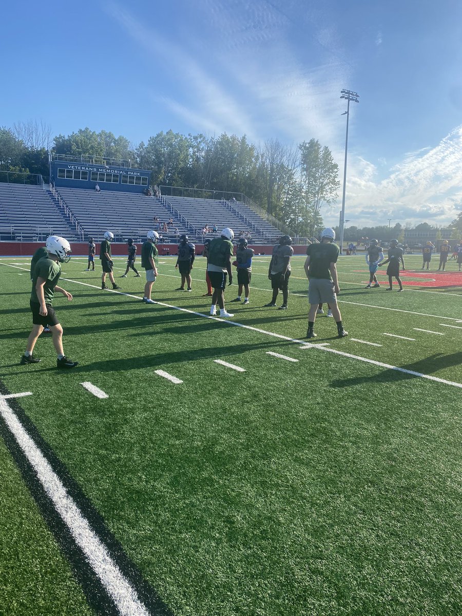 Lew-Port Football tweet media