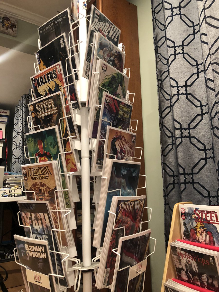 thecomicroom's tweet image. I want to try something. If you’re into comics, or comic movies, or work in the comic industry etc, and you see this, Retweet with the hashtag #ILoveComics and let’s see how far this can go. I’d like to see 100,000 people say, you know what, I LOVE COMICS!!! Let’s go! #comics