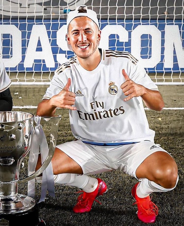 SiaranBolaLive's tweet photo. Eden Hazard sejak di Real Madrid 2019:
Laliga: 2 🏆🏆
UCL: 1 🏆
Spanish Super Cup: 2 🏆🏆
UEFA Super Cup 1 🏆

Play: 66
Assist: 10
Gol: 6
Cedera: 432 Hari

Rata-rata: 1 Gol / Trophy
Work Smart > Work Hard 

The True Tumbal Proyek https://t.co/UwXugb80cU