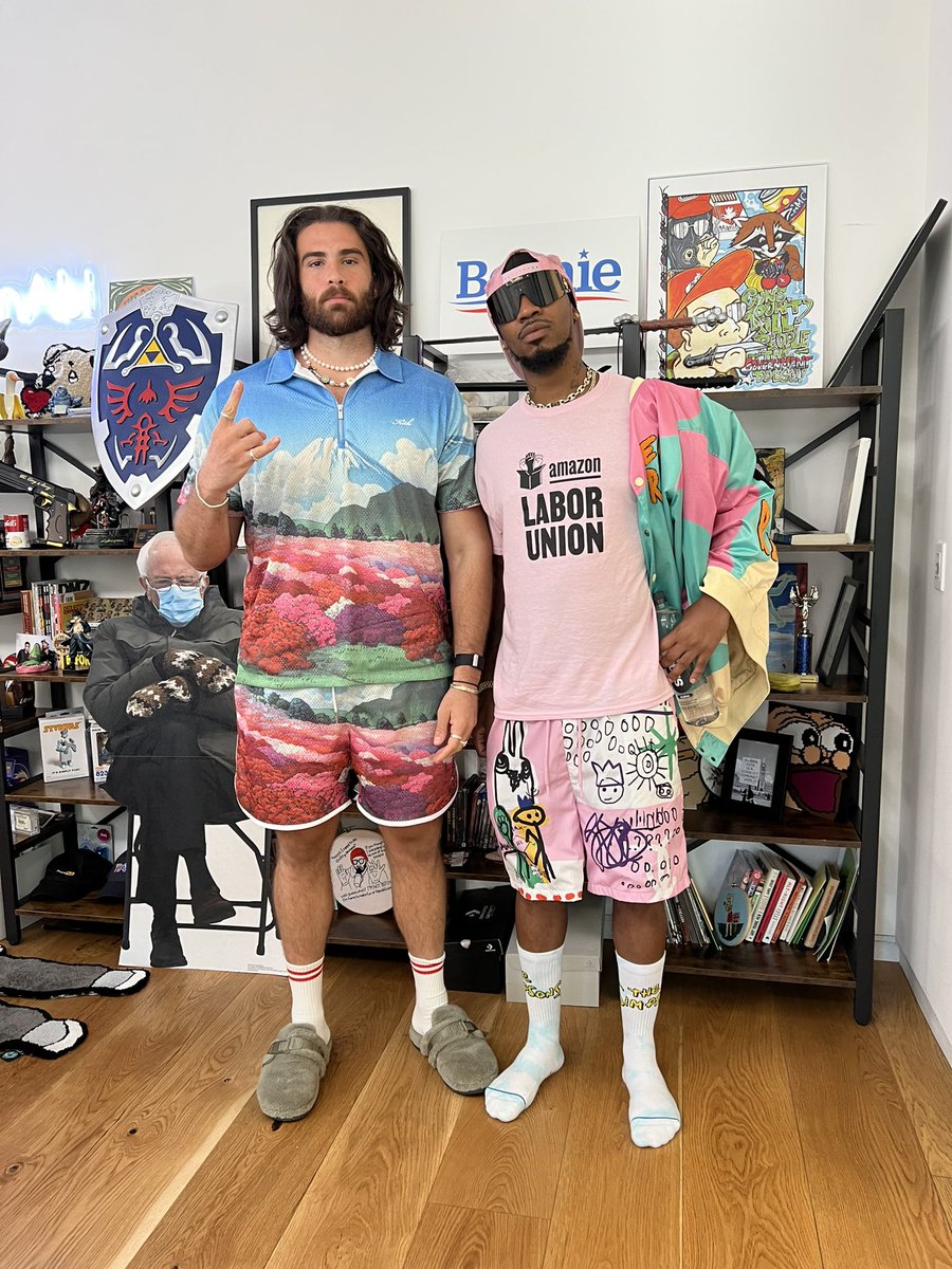 hasanthehun's tweet photo. it was great having @Shut_downAmazon over to talk about unionizing amazon facilities on bezos own website! https://t.co/K1Ve2oA1BW