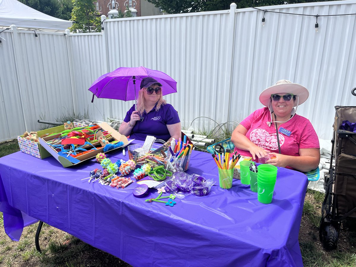 StFrancisBmore's tweet photo. Special thanks to the @MCFamilies for sponsoring the Kids Corner at ResFest and providing arts and crafts activities, and to @TaharkaBros for donating ice cream for our young friends to enjoy for free!
#ResFest #ResFest2022 #ReservoirHill https://t.co/B2ljkrUvL0