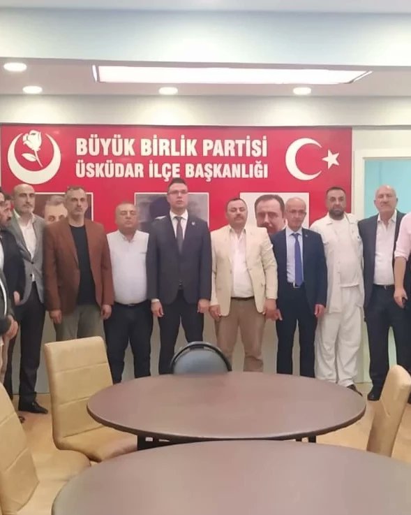 _bbp_uskudar's tweet photo. Teşkilatımızda yaptıgımız ilk toplantımızda bizleri yalnız bırakmayan 1.bölge bşk. sn @cetindincc
akabinde @bbpatasehirb @cekmekoybbp  @BBPUmraniye @SancaktepeBbp @bbpsbeyli  aramızda olmak isteyip gelemeyen tüm teşkilatlarımıza teşekkür ediyoruz
@bbpgenelmerkez @AbdullahDmroglu https://t.co/w0aspYhSBY