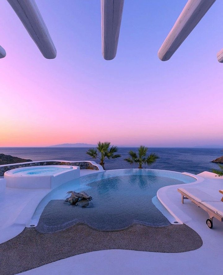 tmbIrpics's tweet photo. Good vibes from Santorini 🇬🇷 https://t.co/2FveOWr8mq