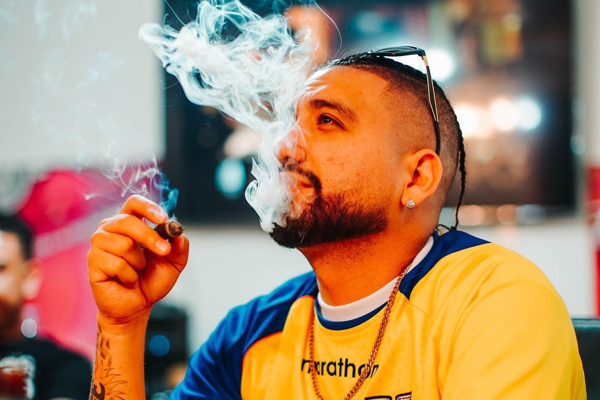 Hoy se celebra chucha!
El primer grito de independencia Ecuatoriana! El 10 de Agostó!

Ecuadorian and proud! I been repping! The Ecuadorian in LA 🇪🇨 

This weekend I fly out to NYC and perform at The Ecuadorian Festival with my brother <a href="/Mandoelpelado/">Mando El Pelado</a> ! “Yo we here!”