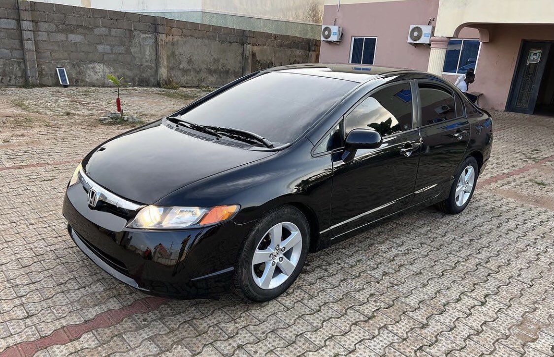 Automall_ng's tweet photo. Extremely clean Honda Civic 2007 model
Price:2m
Location: Kaduna
#hausas #kalanzo #cometochelsea #Lekki
@AysherNaibi @meenatouu @Kha_dee_ja_tou @KajuruMotors https://t.co/8sEpXtuoA8